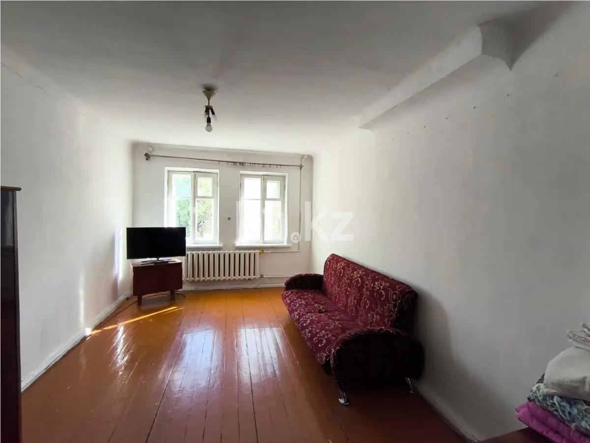 Продажа 2-комнатной квартиры, 39.2 м², ул. Карасай батыра, дом  243 - Продажа квартир в Алматы фото 1 из 6