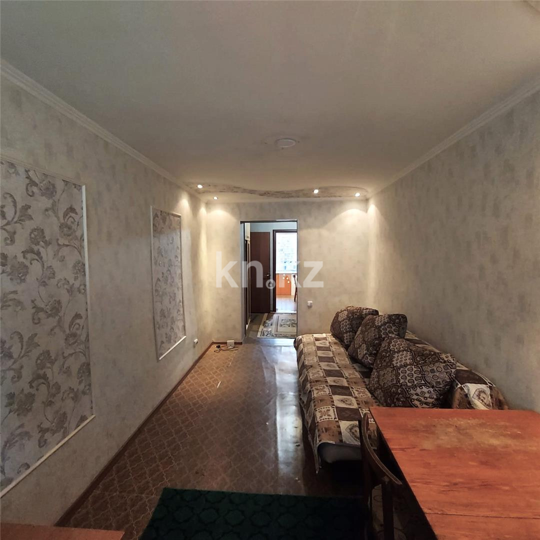 Продажа 3-комнатной квартиры, 49 м², ул. Космонавтов, дом  145 в Караганде - фото 2