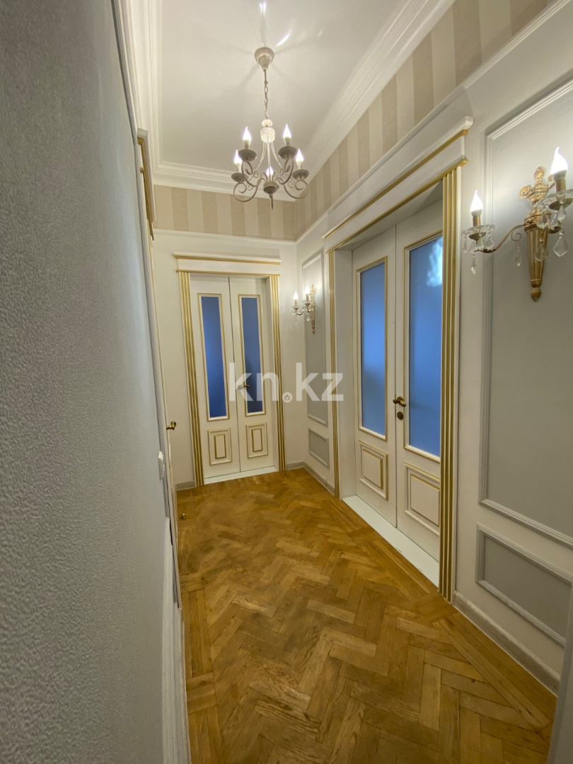Продажа 5-комнатной квартиры, 92 м² - Продажа квартир от собственников в Караганде - страница 2 фото 1 из 18