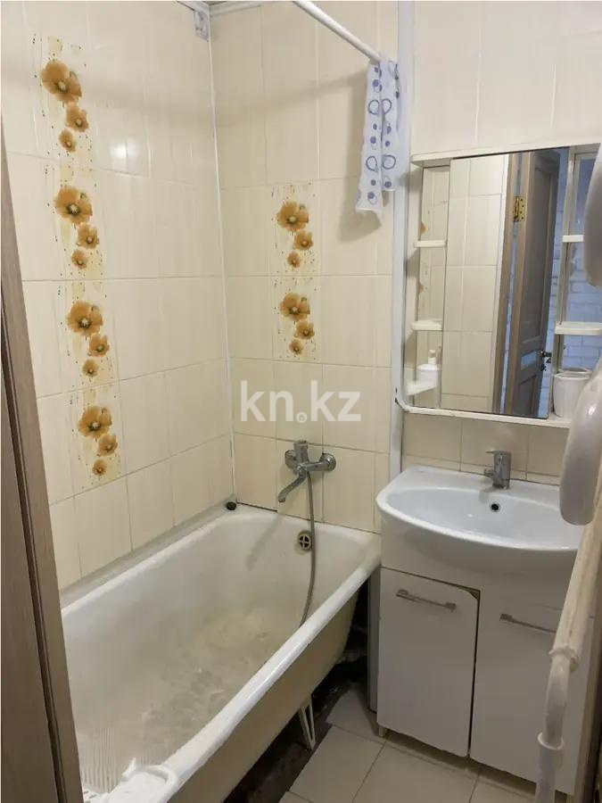 Продажа 3-комнатной квартиры, 52 м², пр. Строителей, дом  11 - Продажа  трехкомнатных квартир в Караганде фото 4 из 5