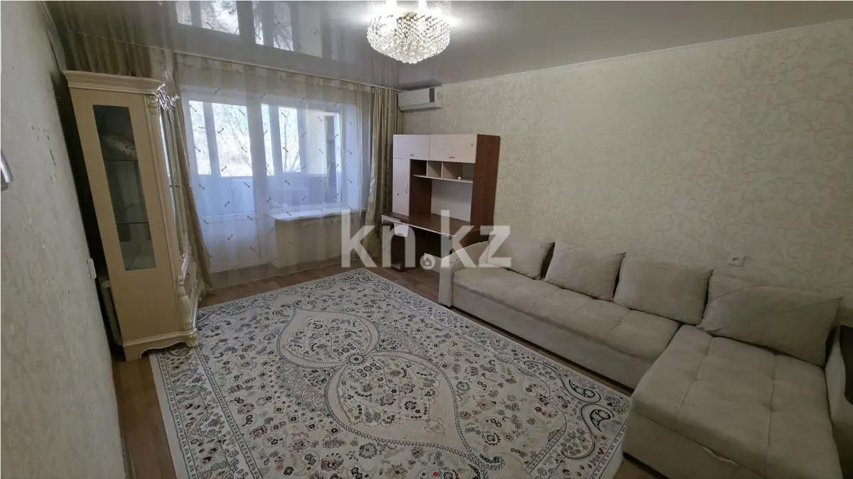 Продажа 3-комнатной квартиры, 60 м², пр. Абылай хана, дом  6/4 - Продажа  трехкомнатных квартир в Астане без посредников фото 1 из 7