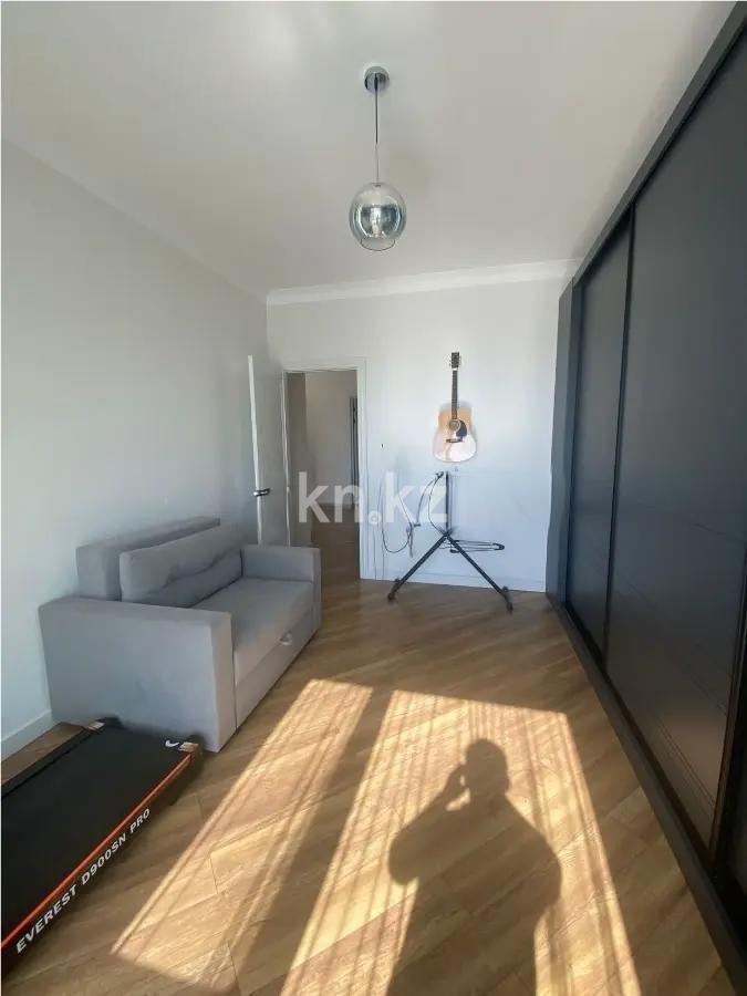 Продажа 4-комнатной квартиры, 120 м², пр. Кабанбай батыра, дом  56б - Продажа квартир в Астане фото 4 из 9