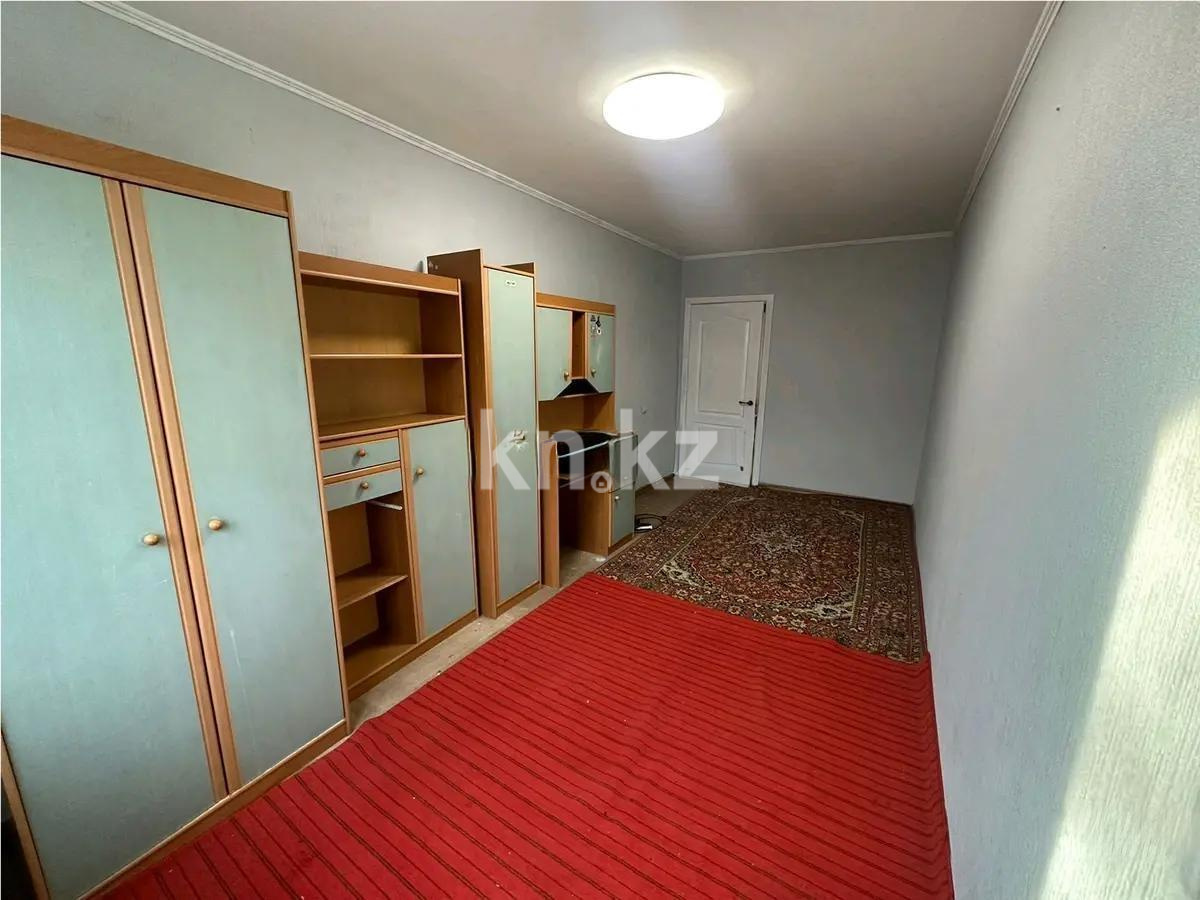 Продажа 3-комнатной квартиры, 62 м², 1 мкр., дом  37 в Алматы - фото 3