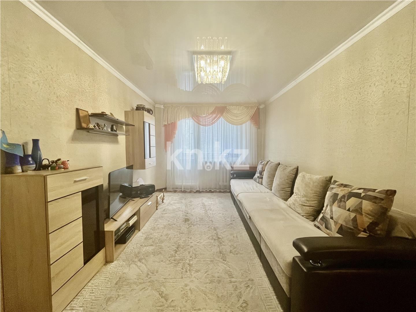 Продажа 3-комнатной квартиры, 61 м², мкр-н 6-й - Продажа квартир в Казахстане фото 1 из 13