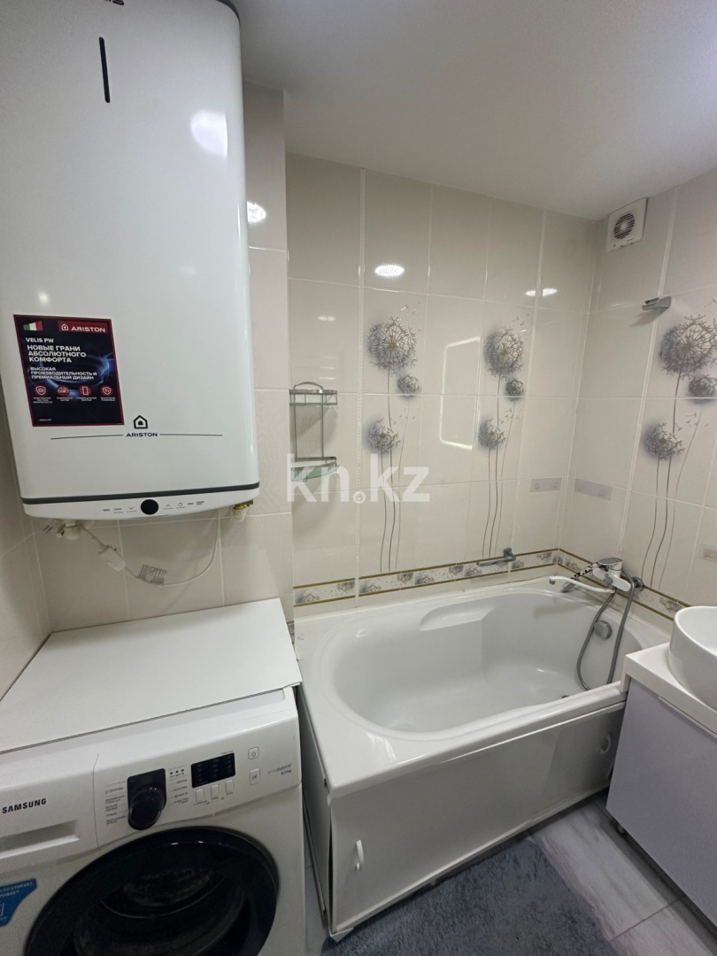Продажа 3-комнатной квартиры, 75.7 м² в Караганде - фото 18