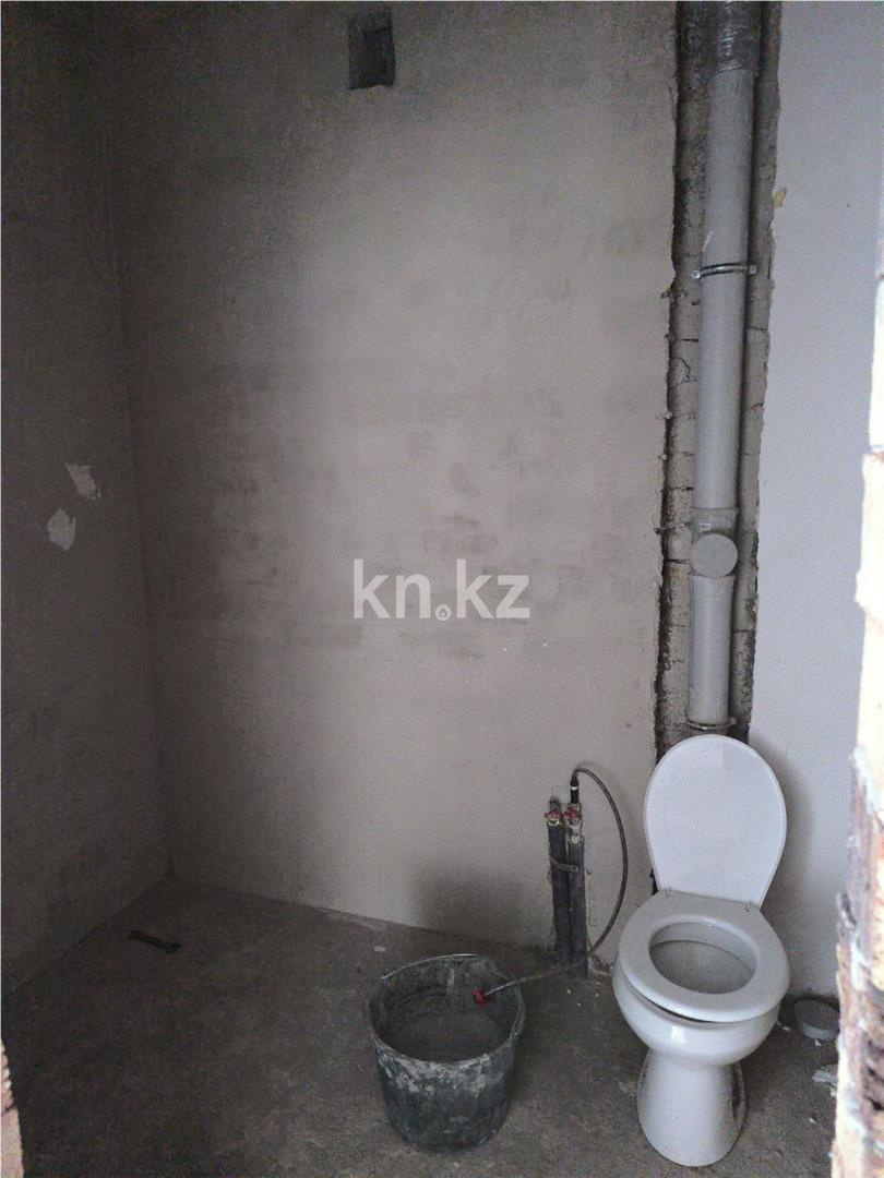 Продажа 3-комнатной квартиры, 58 м², ул. Дюсембекова, дом  34/2 - Продажа  трехкомнатных квартир в Караганде фото 8 из 10