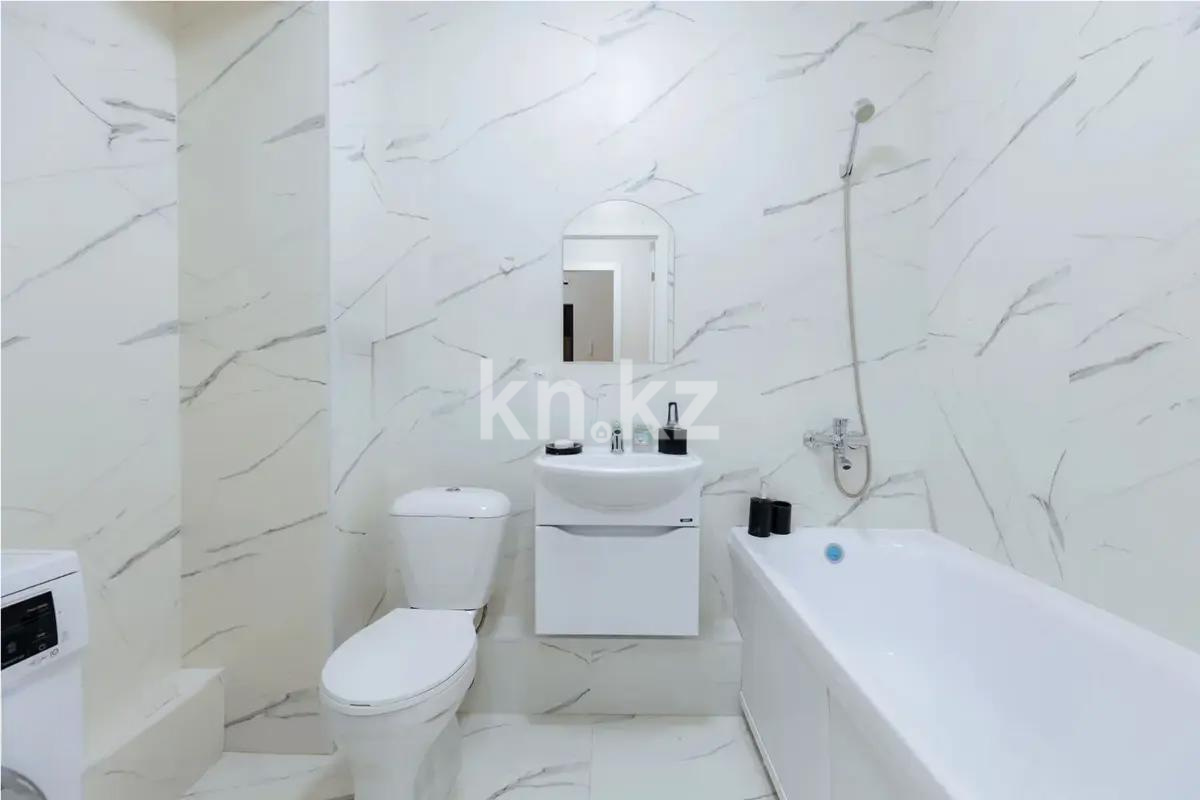 Продажа 2-комнатной квартиры, 42 м², ул. Е-103, дом  5 в Астане