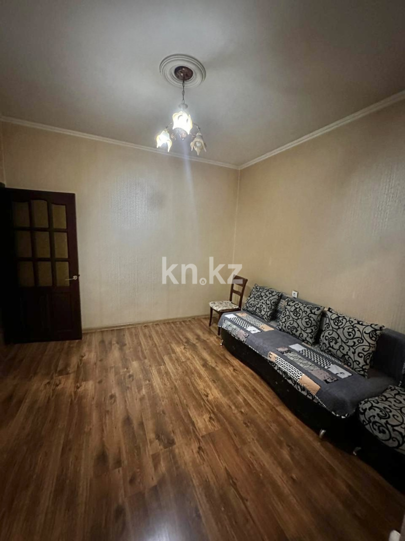 Аренда 3-комнатной квартиры, 75 м², мкр. Аксай-1 - Аренда  трехкомнатных квартир помесячно в Алматы фото 11 из 19