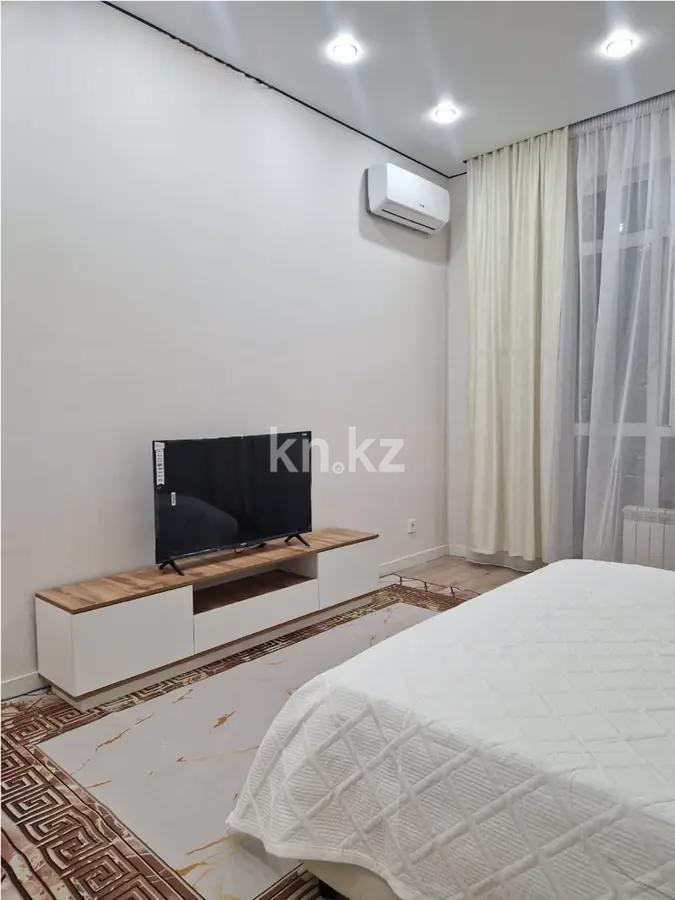 Продажа 1-комнатной квартиры, 40 м², ул. Жандосова, дом  108/1 - Продажа квартир в Алматы фото 1 из 4