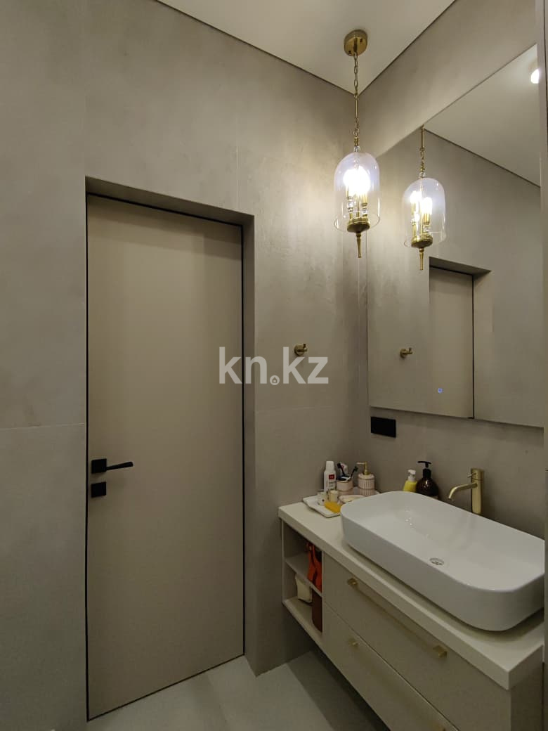 Продажа 3-комнатной квартиры, 97 м² в Караганде - фото 28