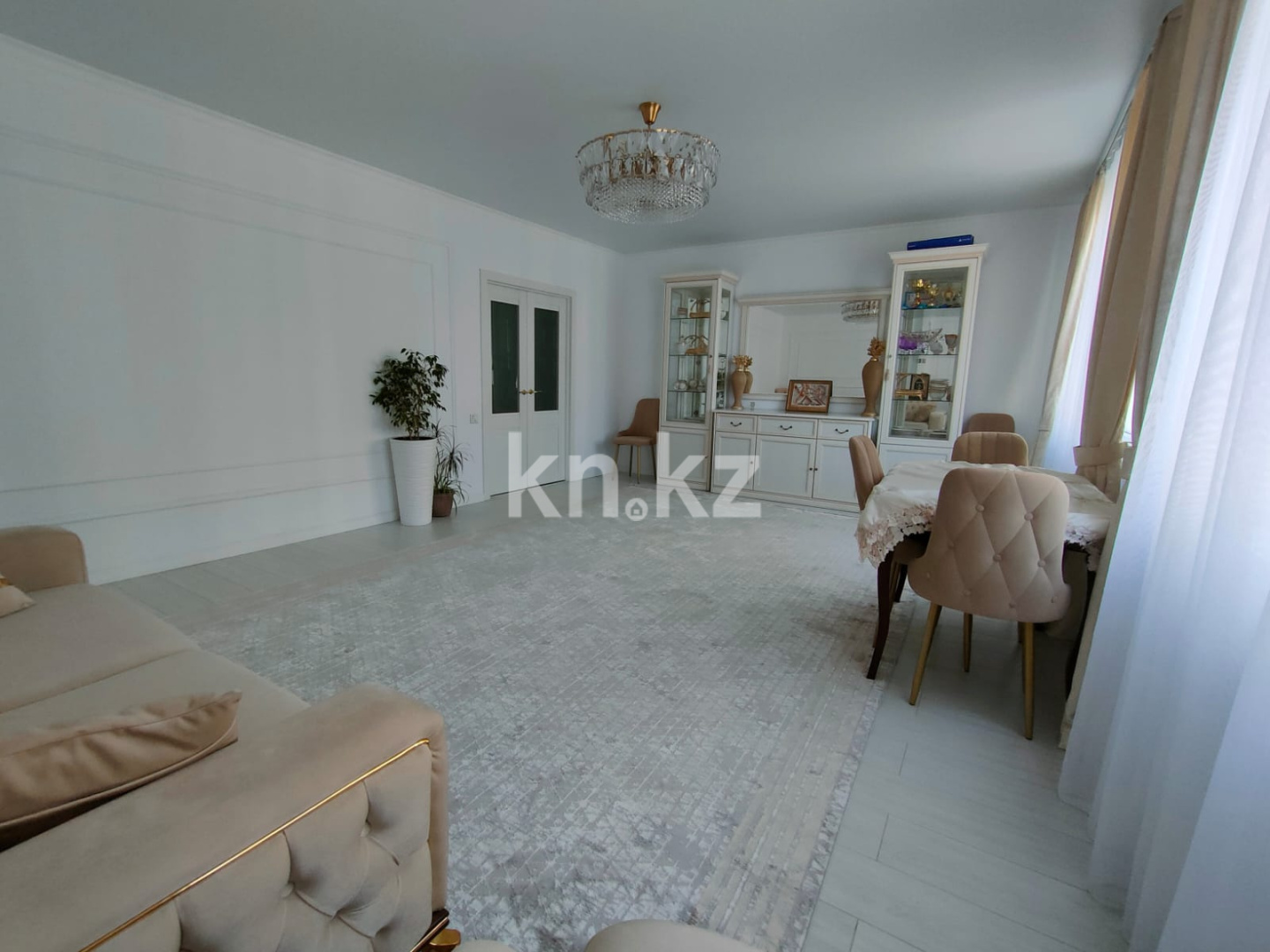 Продажа 3-комнатной квартиры, 123 м², ул. Халиуллина - Продажа квартир в Алматы фото 1 из 16