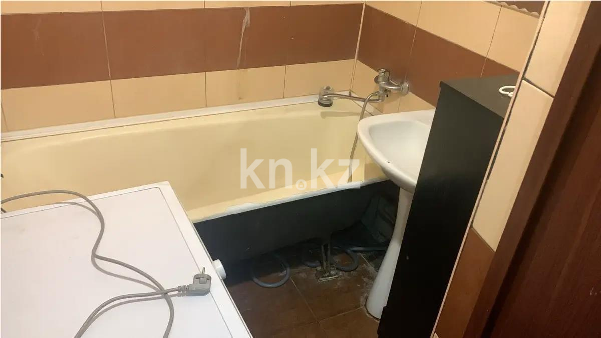 Продажа 3-комнатной квартиры, 70 м², ул. Толе би, дом  280 - Продажа  трехкомнатных квартир в Алматы без посредников фото 4 из 4