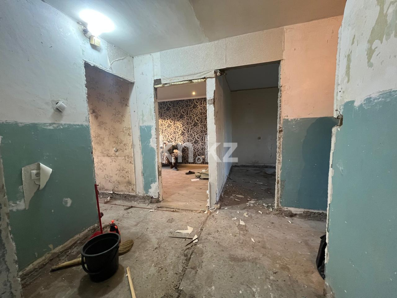 Продажа 3-комнатной квартиры, 63 м², пр. Республики, дом  24 в Караганде - фото 11