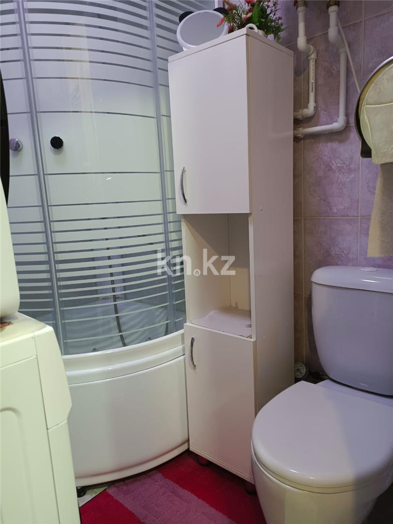 Продажа 3-комнатной квартиры, 57 м², мкр-н 21 в Караганде - фото 11