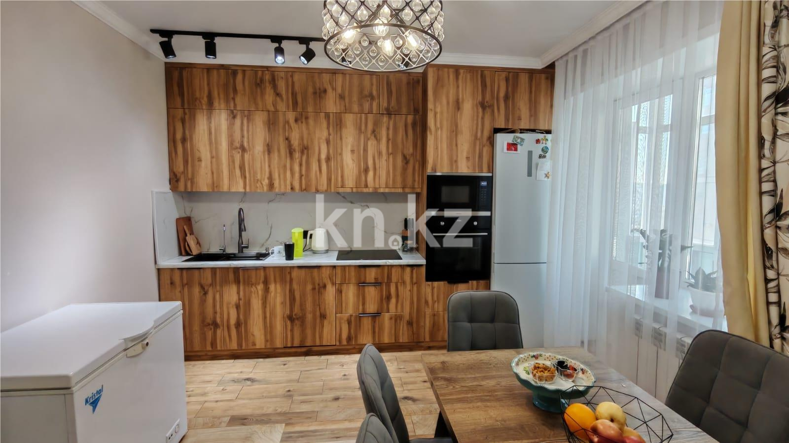 Продажа 3-комнатной квартиры, 97 м², ул. Букетова - Продажа  трехкомнатных квартир в Караганде фото 14 из 25