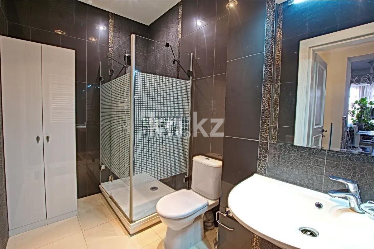 Продажа 3-комнатной квартиры, 140 м² в Алматы - фото 6