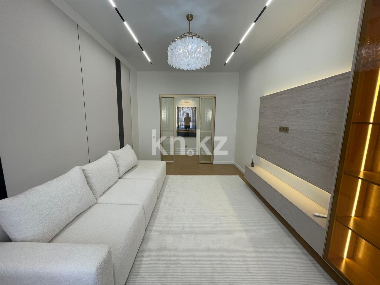 Продажа 2-комнатной квартиры, 63 м², пр. Мангилик Ел - Продажа квартир в Астане фото 1 из 14
