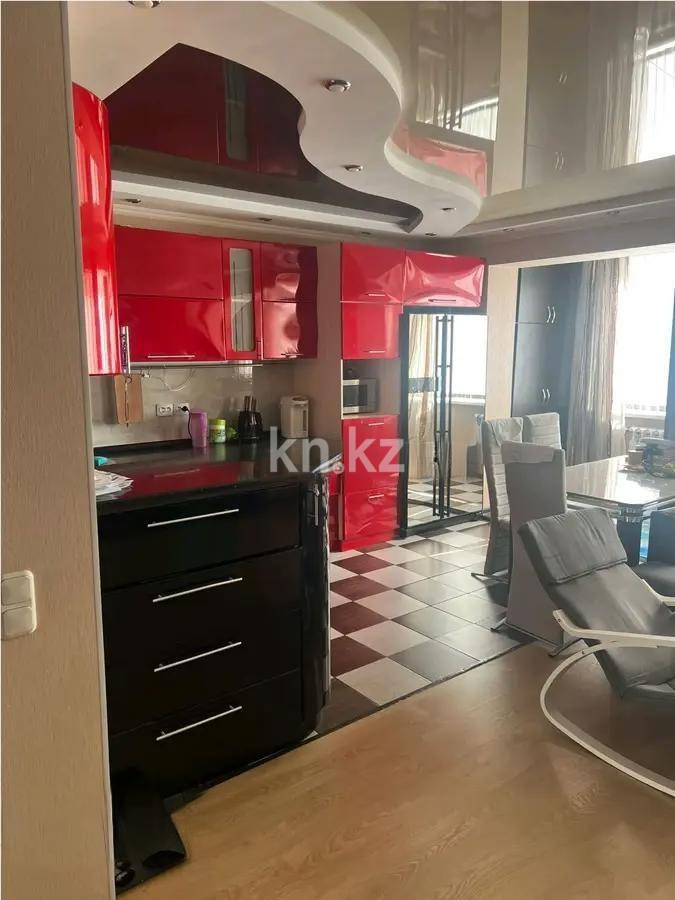 Продажа 5-комнатной квартиры, 120 м², ул. Муканова, дом  15 - Продажа  пятикомнатных квартир в Караганде без посредников с фото фото 2 из 4