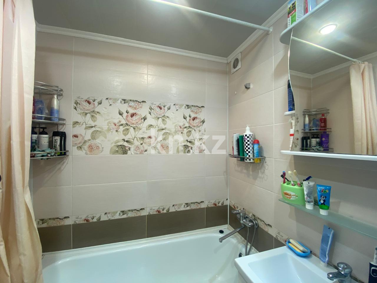 Продажа 2-комнатной квартиры, 53 м², ул. Сатыбалдина - Продажа квартир в Караганде фото 9 из 17