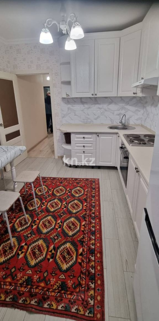 Аренда 3-комнатной квартиры, 90 м², ул. Байтурсынова, дом  49/1 - Аренда квартир помесячно в Казахстане фото 1 из 10