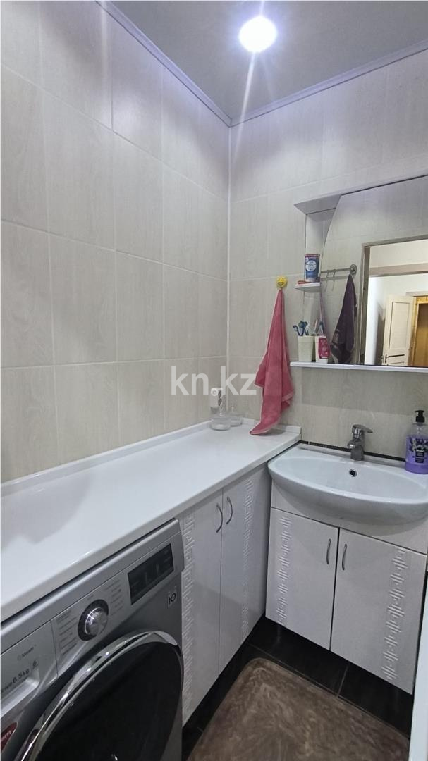 Продажа 3-комнатной квартиры, 64 м², мкр-н Гульдер-1 в Караганде - фото 14