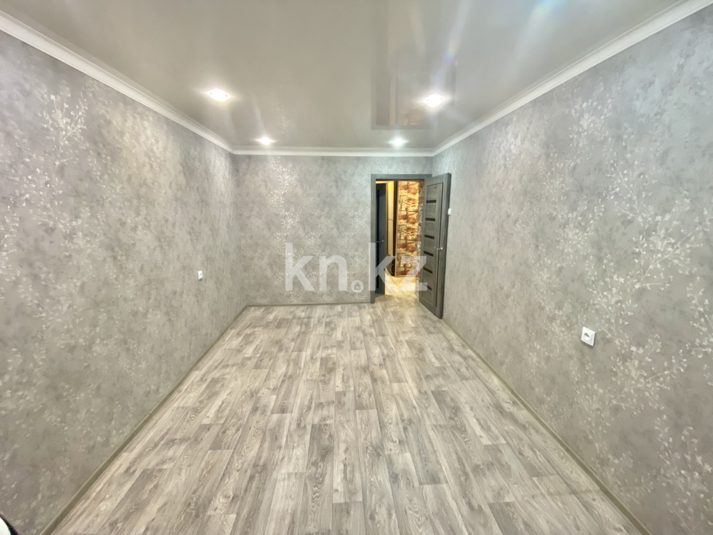 Продажа 3-комнатной квартиры, 64 м², ул. Гапеева - Продажа  трехкомнатных квартир в Караганде фото 6 из 18