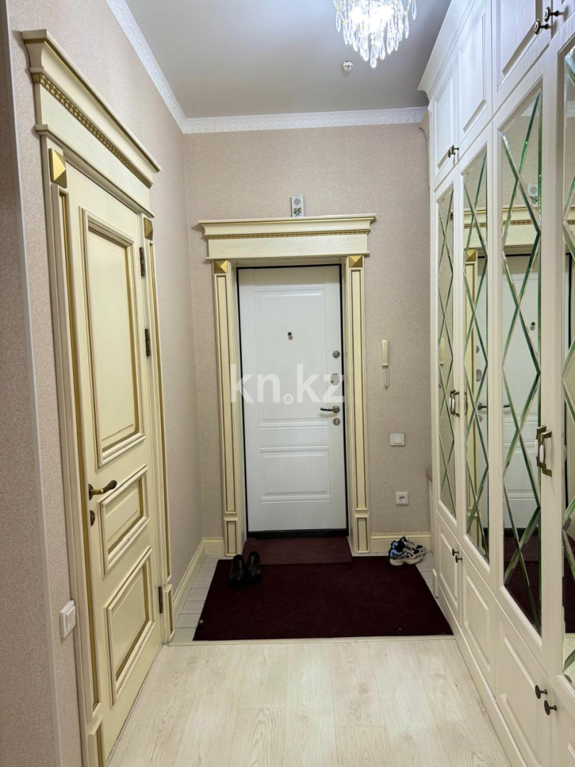 Продажа 3-комнатной квартиры, 106 м², ул. Керей, Жанибек хандар, дом  28 - пр. Мангилик Ел в Астане - фото 18