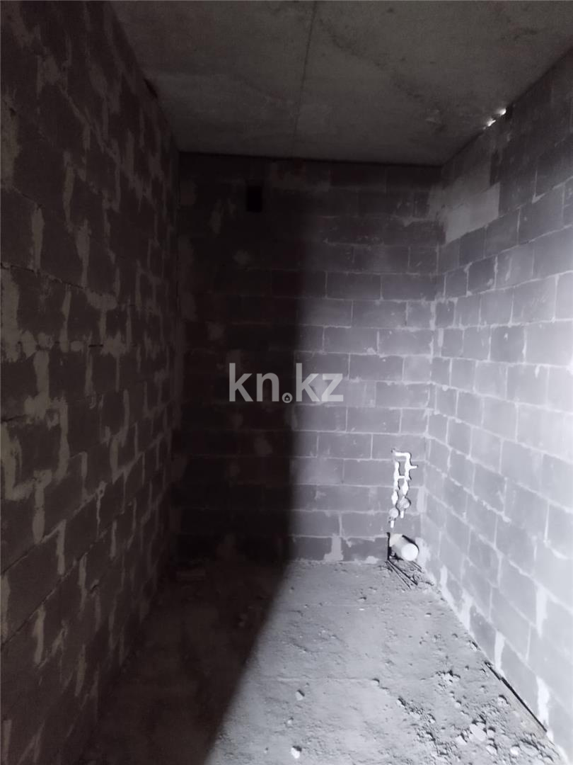 Продажа 3-комнатной квартиры, 107 м², ул. Дюсембекова, дом  83/1 в Караганде - фото 12