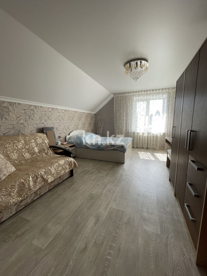 Продажа 4-комнатного дома, 140 м², ул. Ярославская, дом  109 - Продажа и аренда недвижимости в Усть-Каменогорске фото 13 из 32