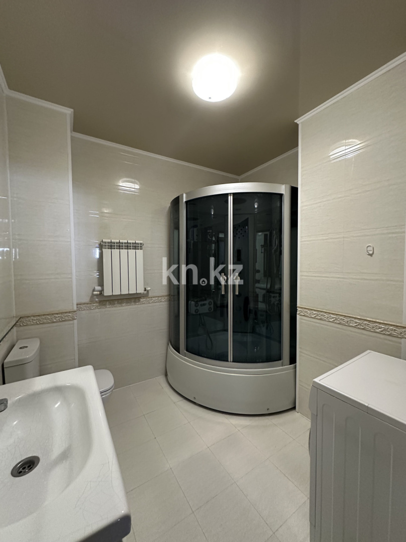 Аренда 3-комнатной квартиры, 117 м², пр. Шахтеров, дом  60 - Аренда  трехкомнатных квартир помесячно в Караганде фото 25 из 40