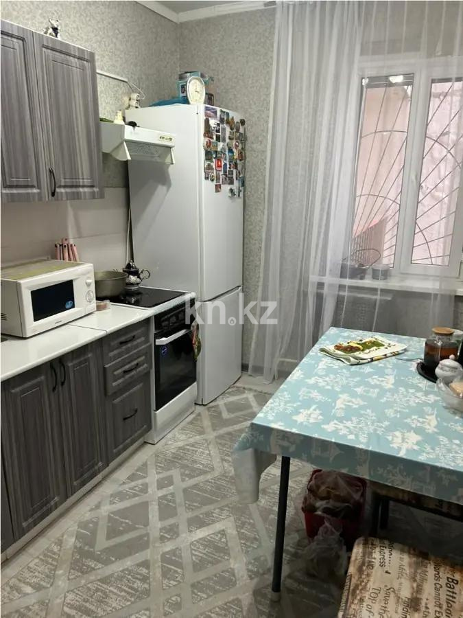 Продажа 2-комнатной квартиры, 67 м², мкр-н Самал-1, дом  33 в Алматы - фото 2