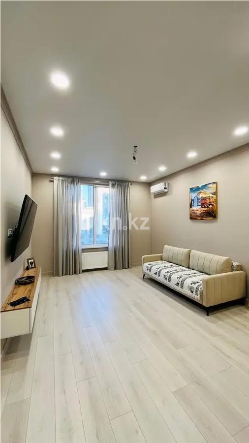 Продажа 2-комнатной квартиры, 70 м², ул. Толе би, дом  61 в Астане