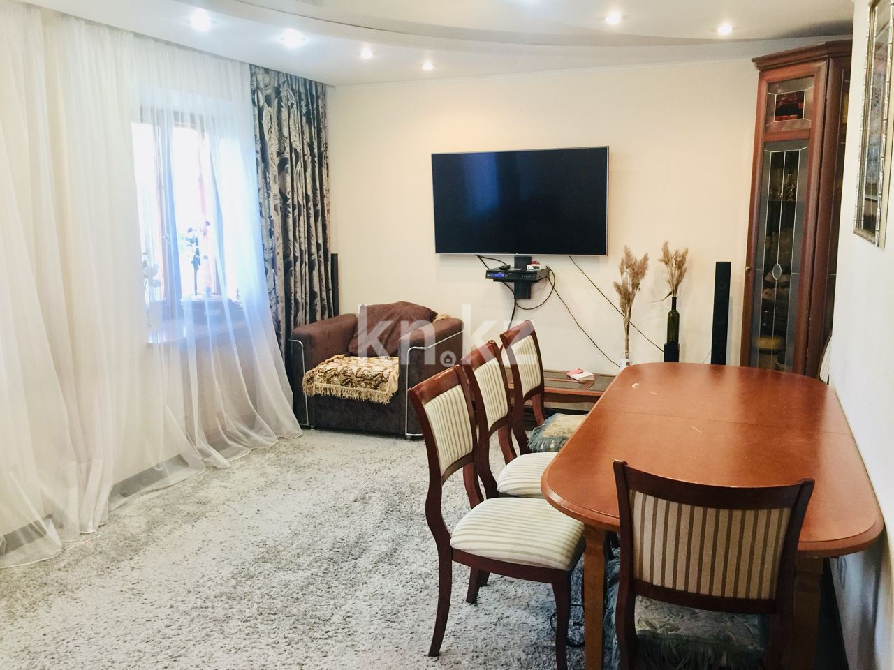 Продажа 4-комнатной квартиры, 100 м² - Продажа  четырехкомнатных квартир в Караганде фото 2 из 12