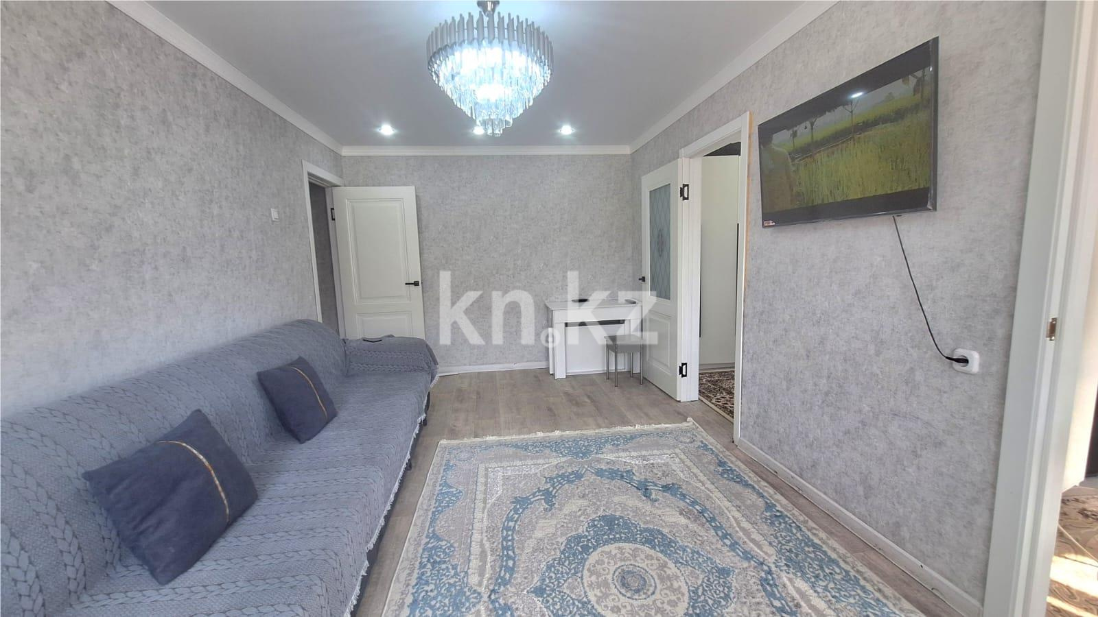 Продажа 4-комнатной квартиры, 60 м² - Продажа четырехкомнатных квартир в панельном доме в Караганде - страница 2 фото 2 из 9