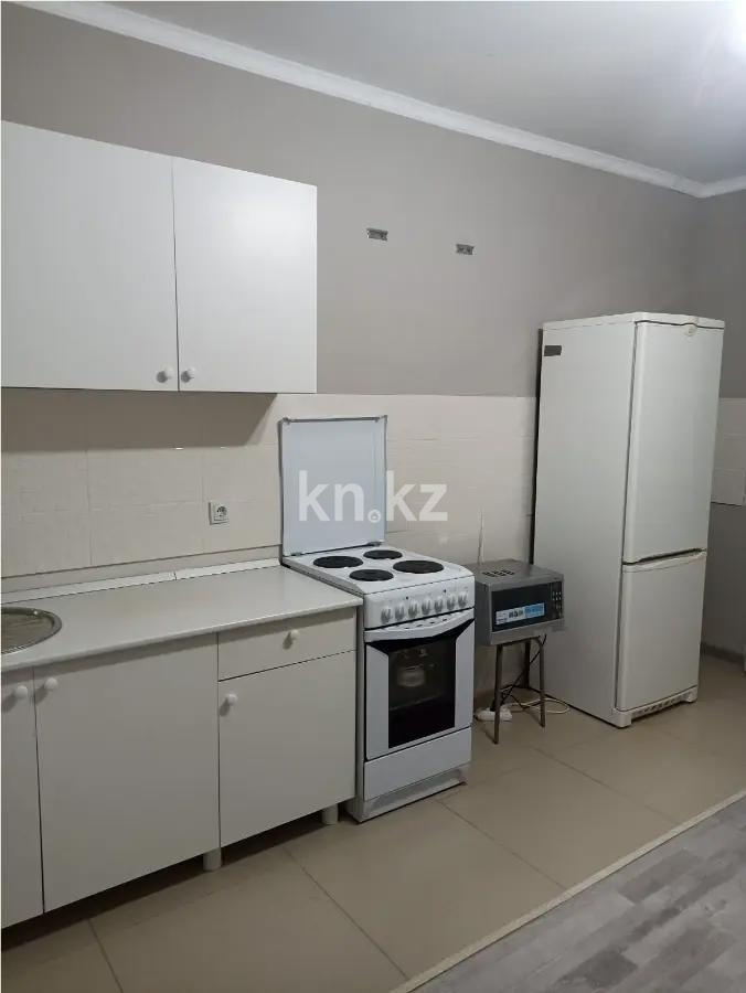 Продажа 1-комнатной квартиры, 46 м², ул. Омарова, дом  3 в Астане - фото 2