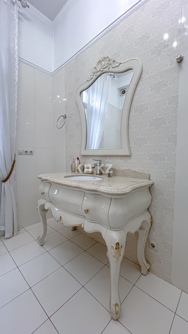 Продажа 6-комнатного дома, 375 м² - Продажа домов, коттеджей в Алматы фото 8 из 38