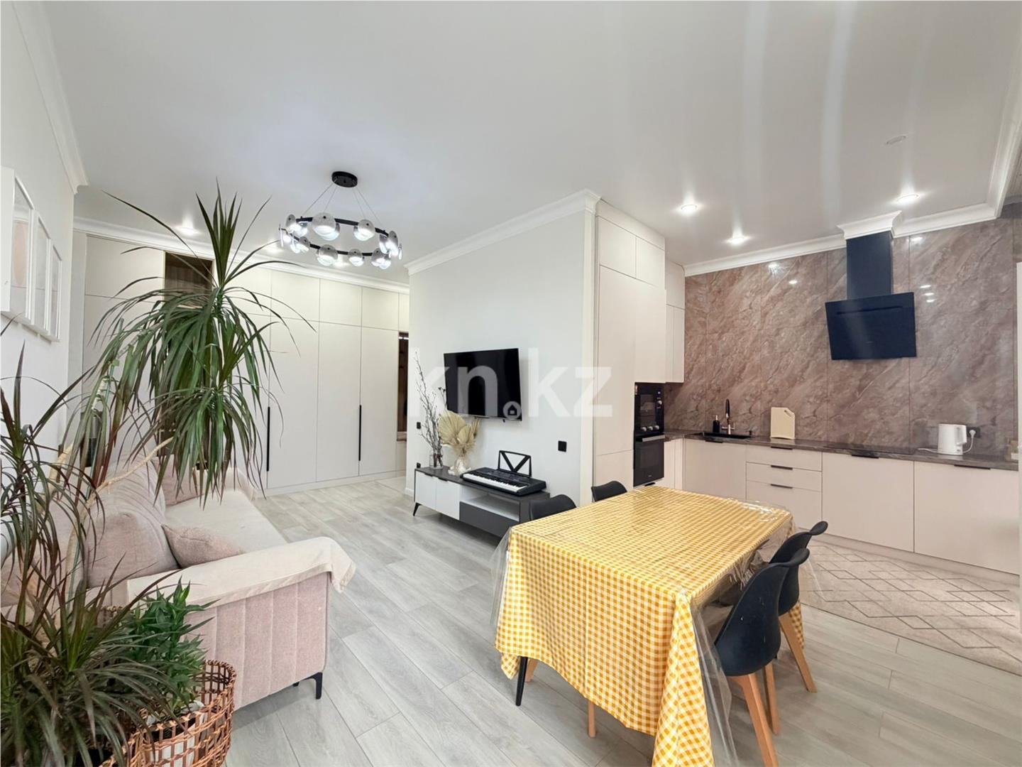 Продажа 3-комнатной квартиры, 58.6 м² в Астане - фото 2