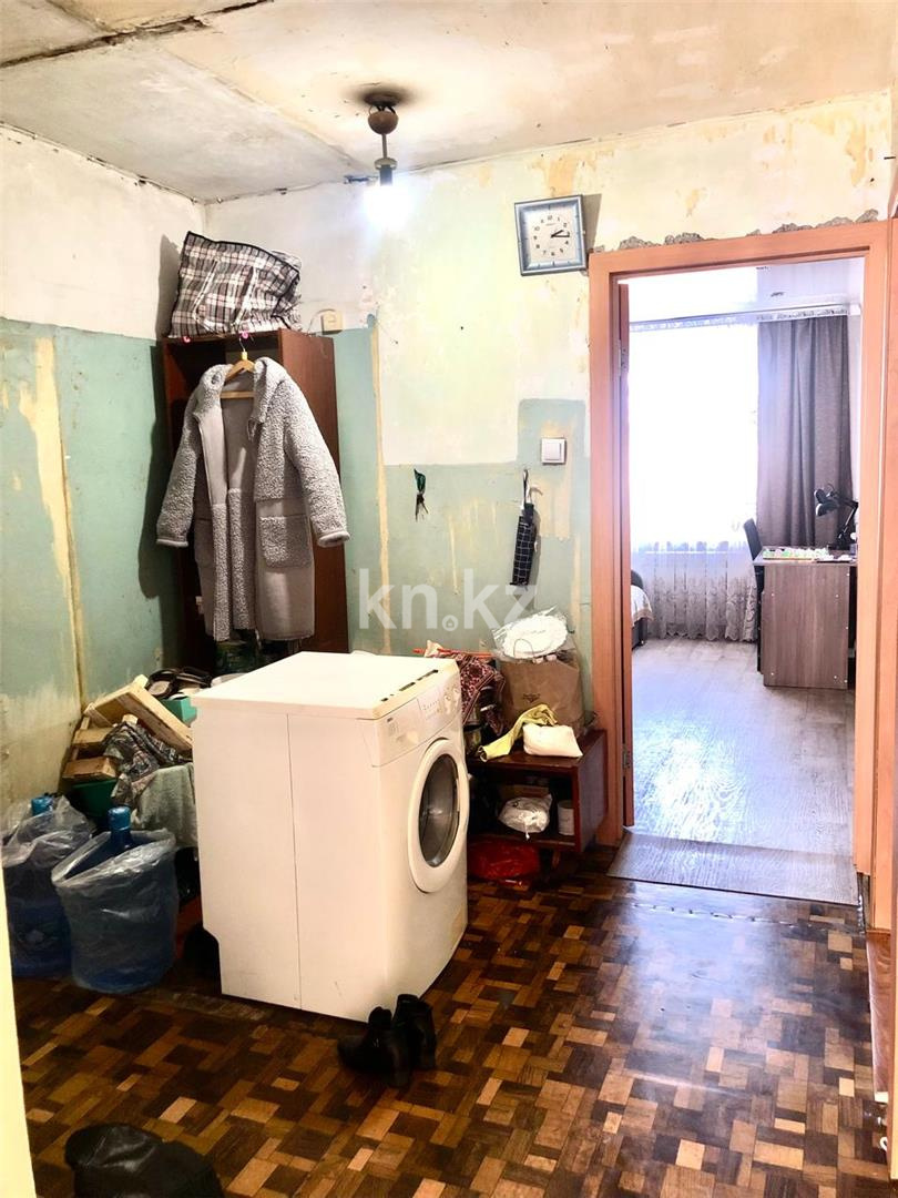 Продажа 3-комнатной квартиры, 63 м², мкр-н 14 в Караганде - фото 15