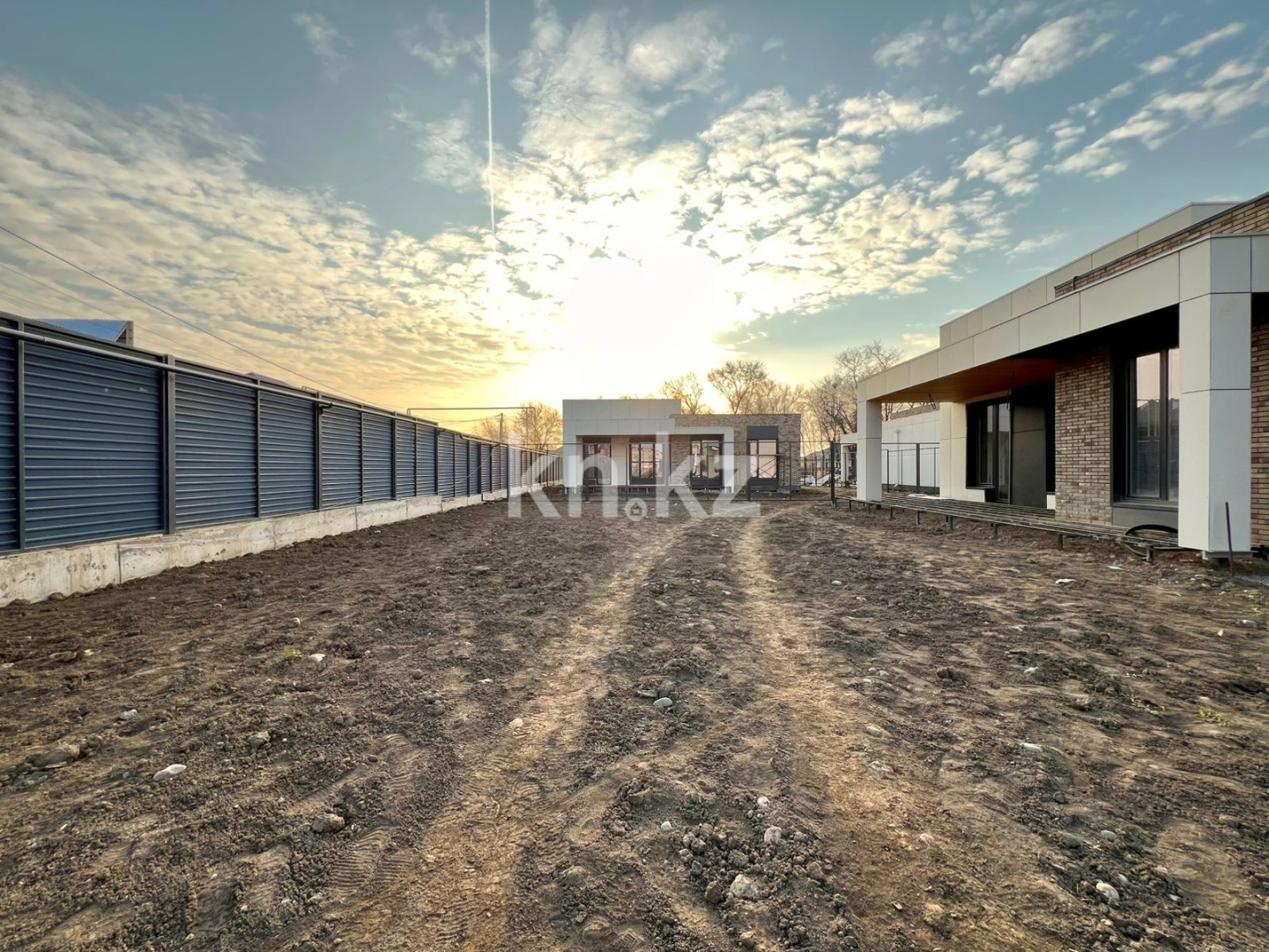 Продажа 3-комнатного дома, 201 м², ул. Новостройка - Продажа квартир в Алматы фото 17 из 19