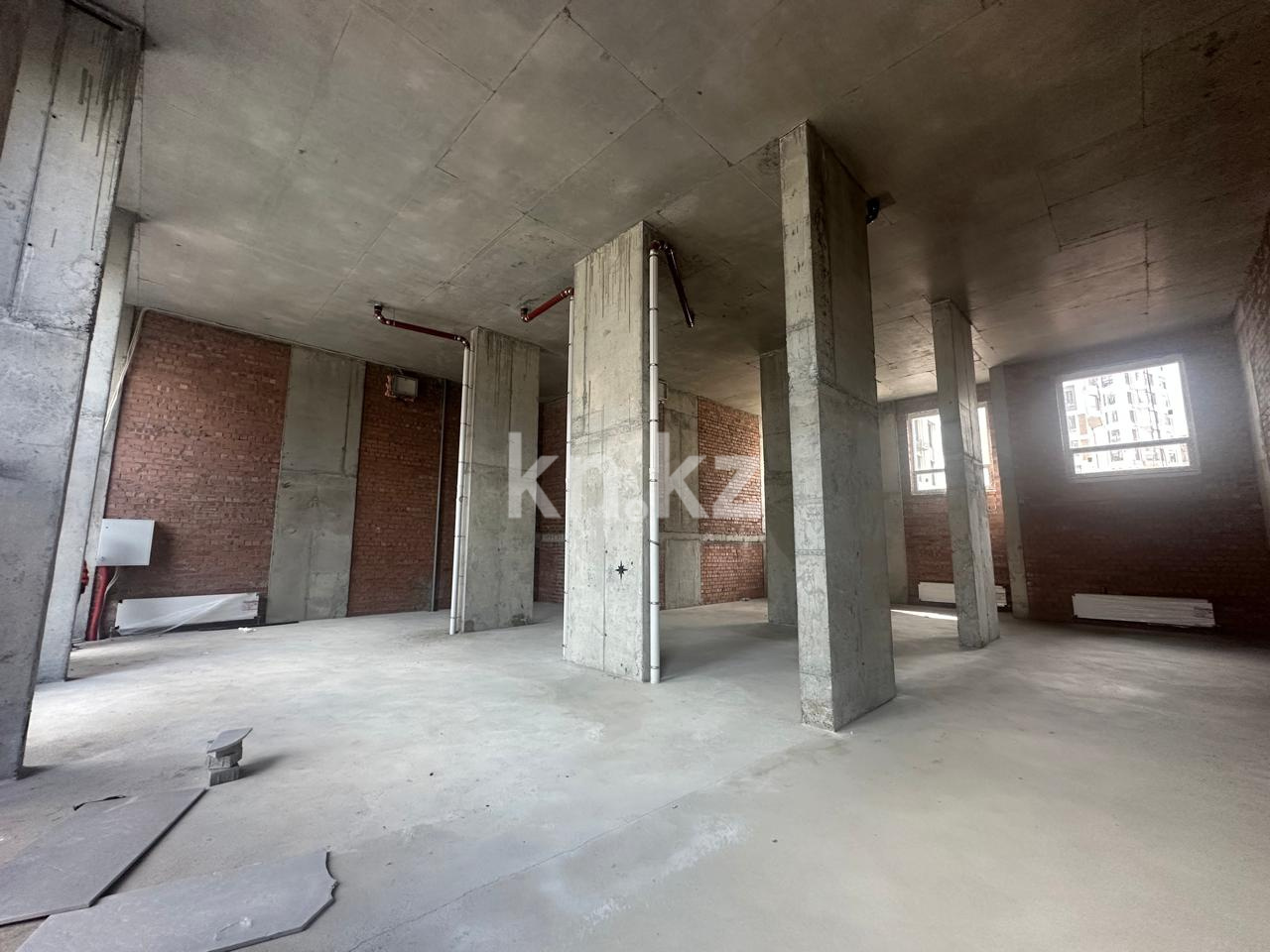 Продажа , 210 м², пр. Кошкарбаева, дом  1 - Бауржан Момышулы - Продажа офисных и торговых помещений в Астане фото 3 из 7