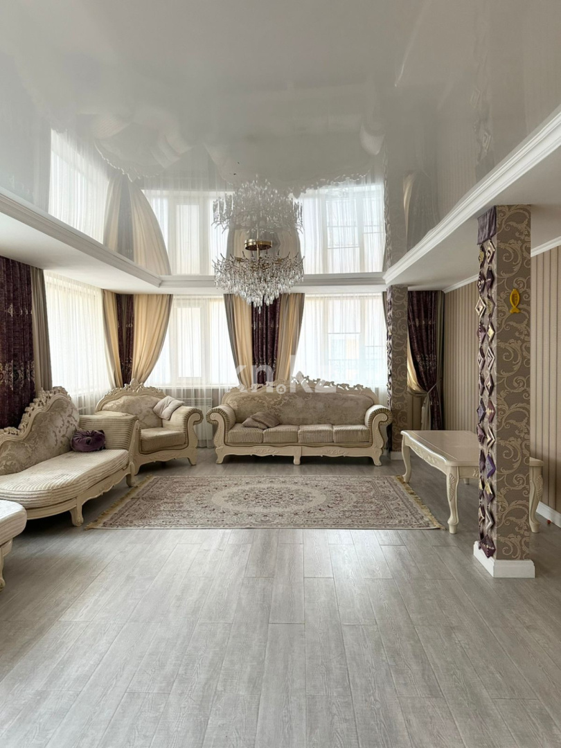 Продажа 5-комнатной квартиры, 240 м², ул. Романтиков - Продажа  пятикомнатных квартир в новостройках Астаны фото 1 из 12