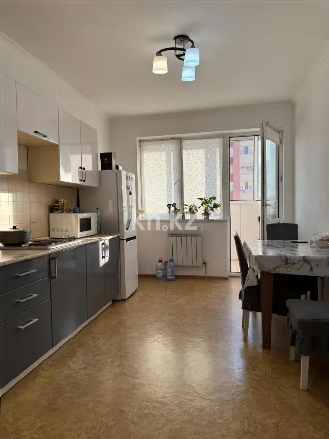 Продажа 2-комнатной квартиры, 70 м², ул. Жандосова, дом  150а в Алматы - фото 2