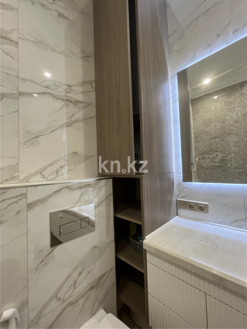 Продажа 3-комнатной квартиры, 110 м², ул. Ашимова, дом  21 в Караганде - фото 39