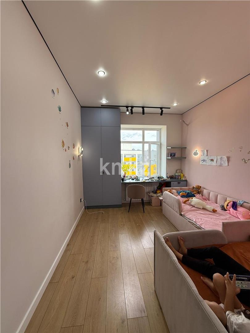 Продажа 2-комнатной квартиры, 54 м², ул. Е-181 в Астане - фото 4