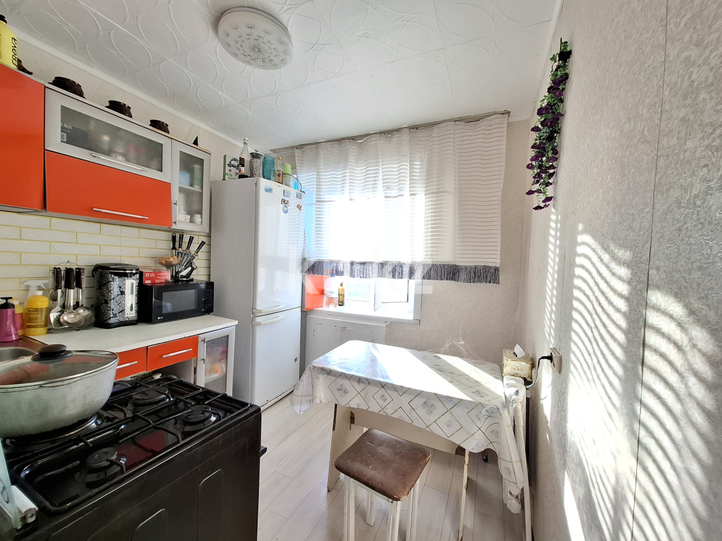 Продажа 2-комнатной квартиры, 42.6 м², мкр-н 16, дом  2а - Продажа квартир в Караганде фото 10 из 14