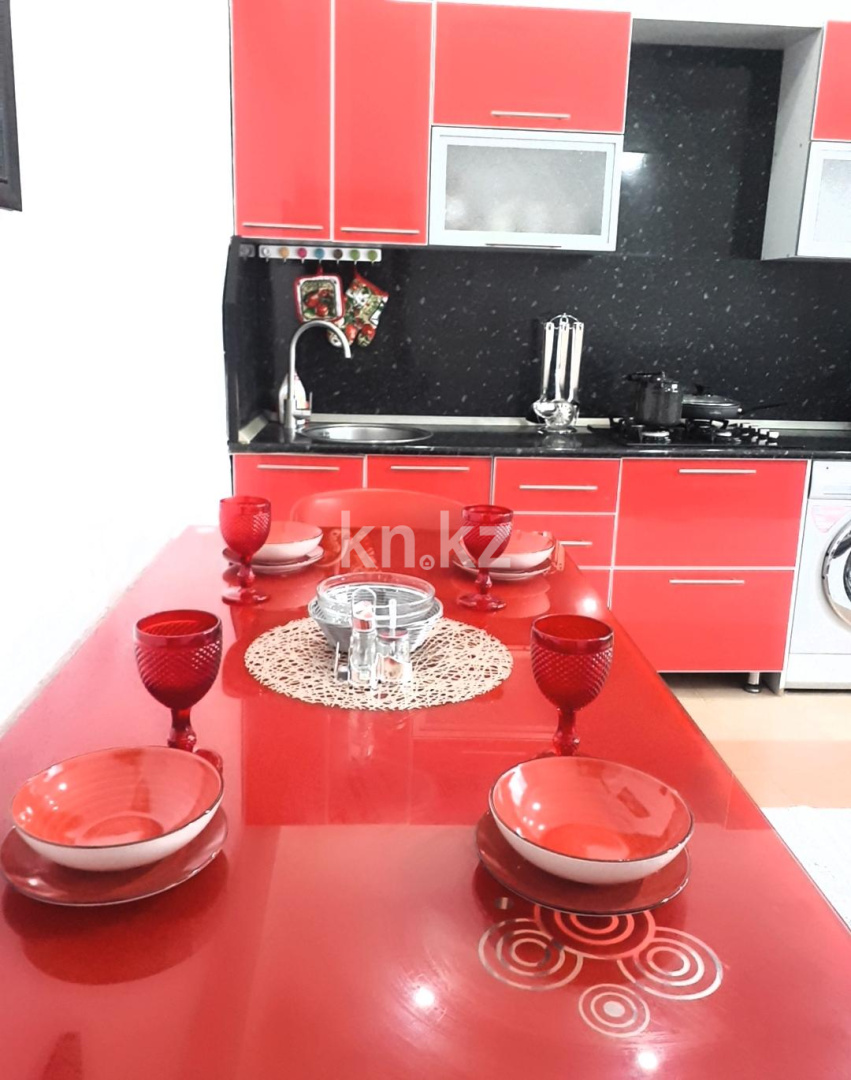 Аренда 1-комнатной квартиры посуточно, 52 м², Алмагуль мкр-н, дом  9 - Продажа квартир в Атырау фото 14 из 18