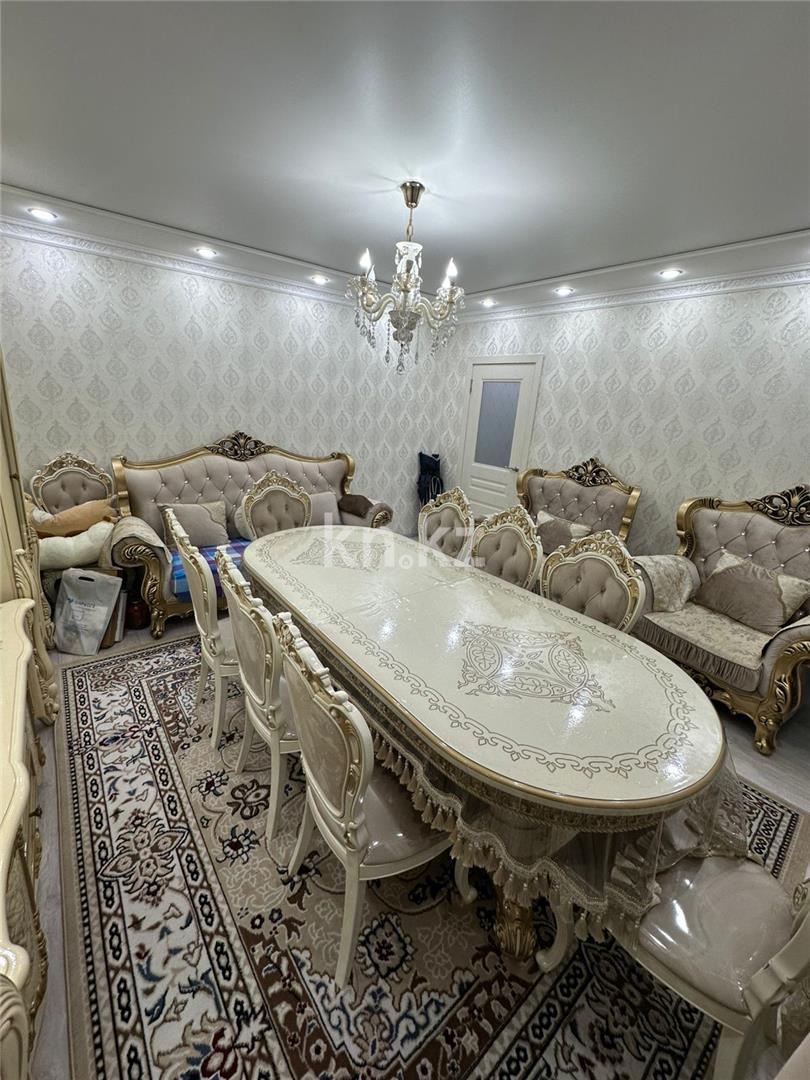 Продажа 3-комнатной квартиры, 65 м², ул. Муканова - Продажа квартир в Караганде фото 1 из 15
