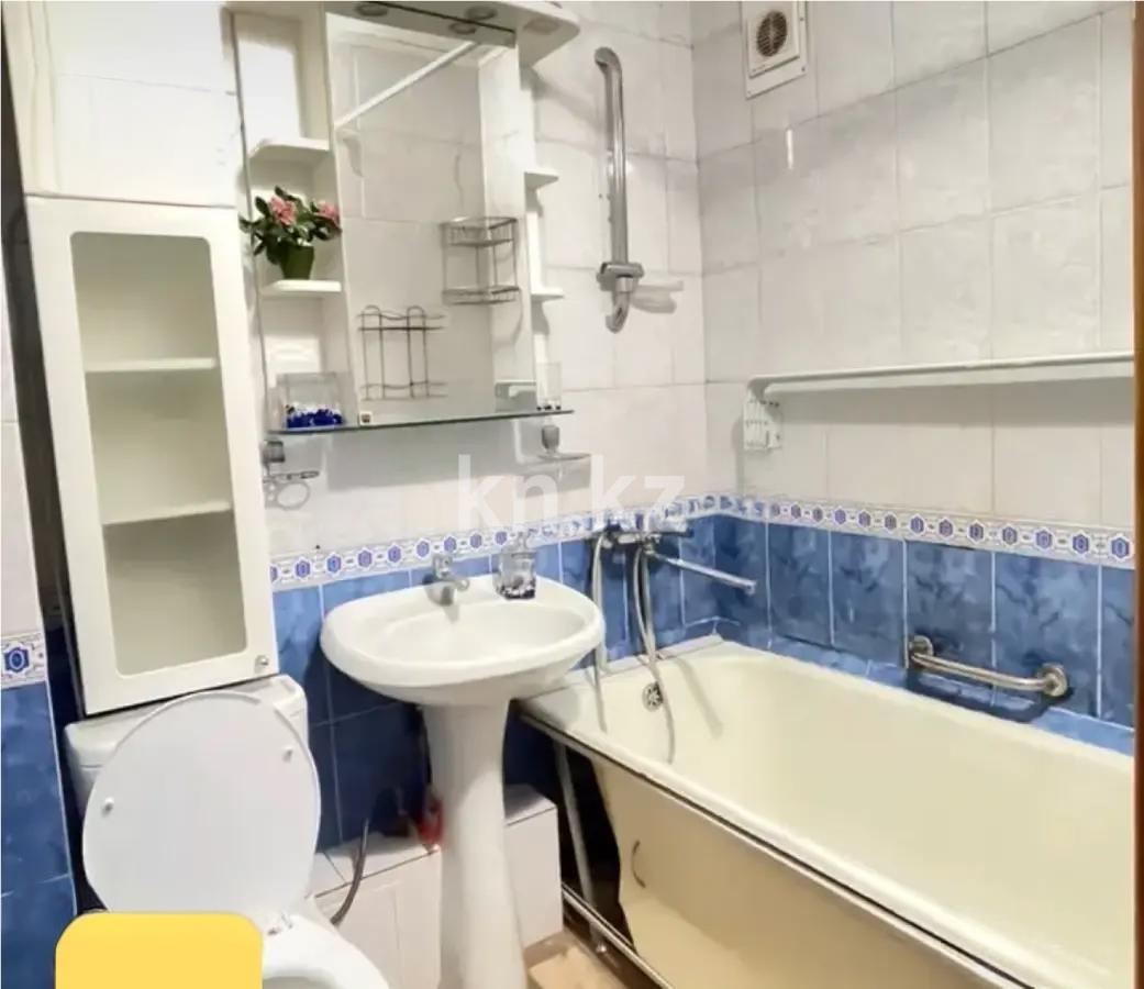 Продажа 1-комнатной квартиры, 32 м², 1 мкр., дом  74 - Продажа квартир без посредников в Алматы фото 2 из 3