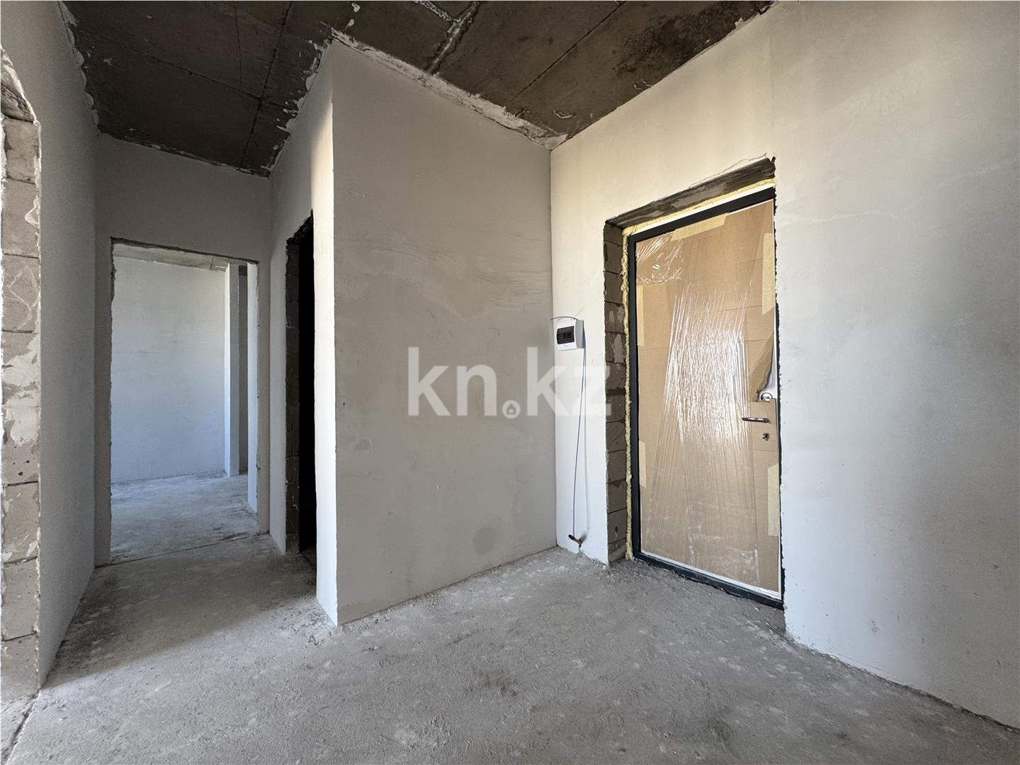 Продажа 2-комнатной квартиры, 63 м², пр. Республики, дом  23/2 - Аренда офисных и торговых помещений в Атырау фото 17 из 19