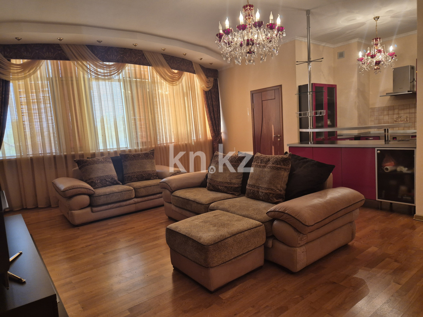 Продажа 4-комнатной квартиры, 129.6 м², ул. Смагулова, дом  56а - Продажа и аренда недвижимости в Атырау фото 16 из 34